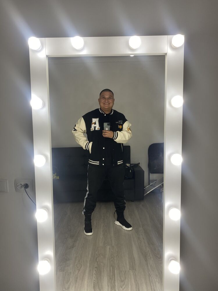  ,   Adil, 40 ,   ,   