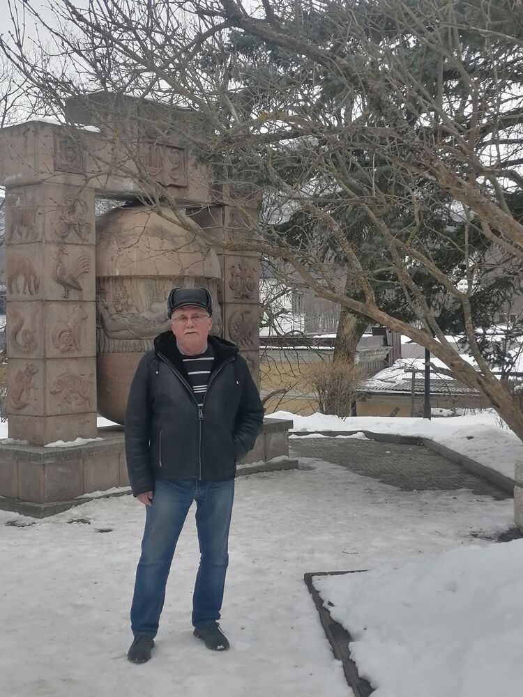  50215149  Oleg, 63 ,    