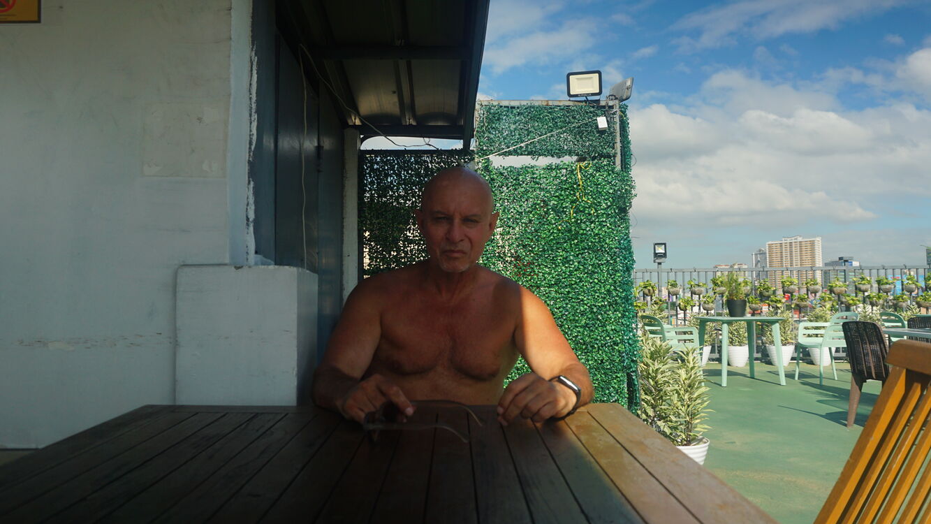  40543589  , 66 ,    