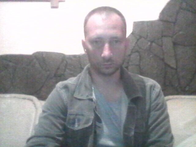  23042769  , 36 ,    