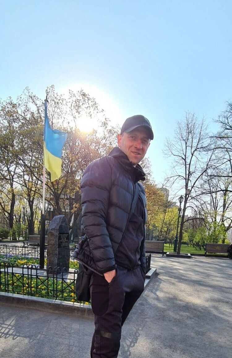  22657219  Andrey, 41 ,    