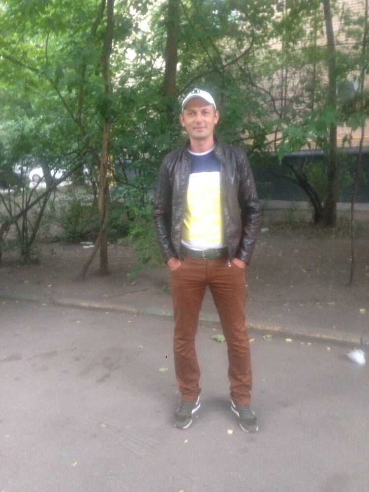  19971779  Anuar, 43 ,    