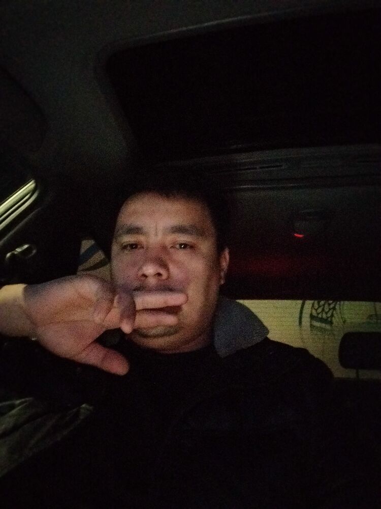  48872019  Sulton, 32 ,    