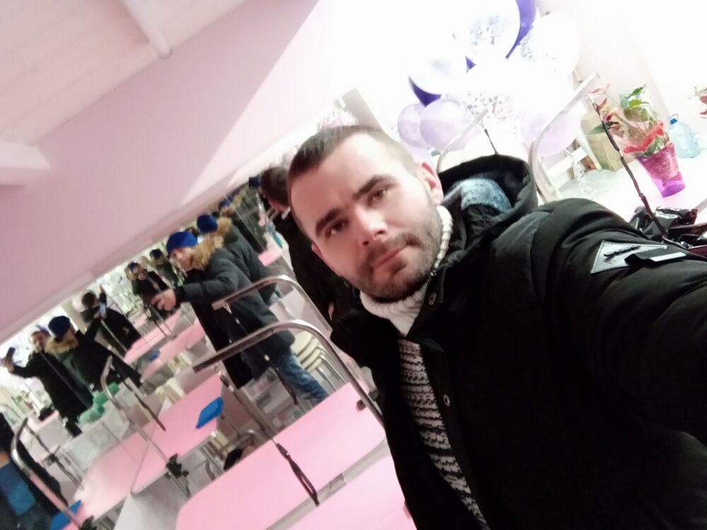  ,   Dr Sex, 38 ,   ,   