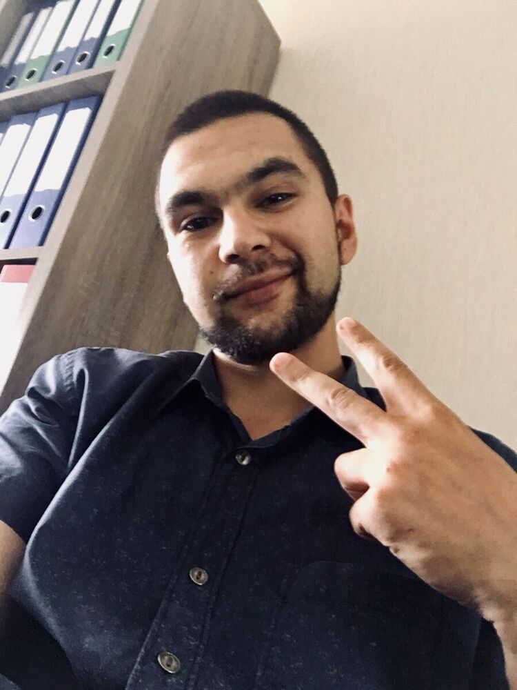  22019329  Ruslan, 34 ,    Simonshaven