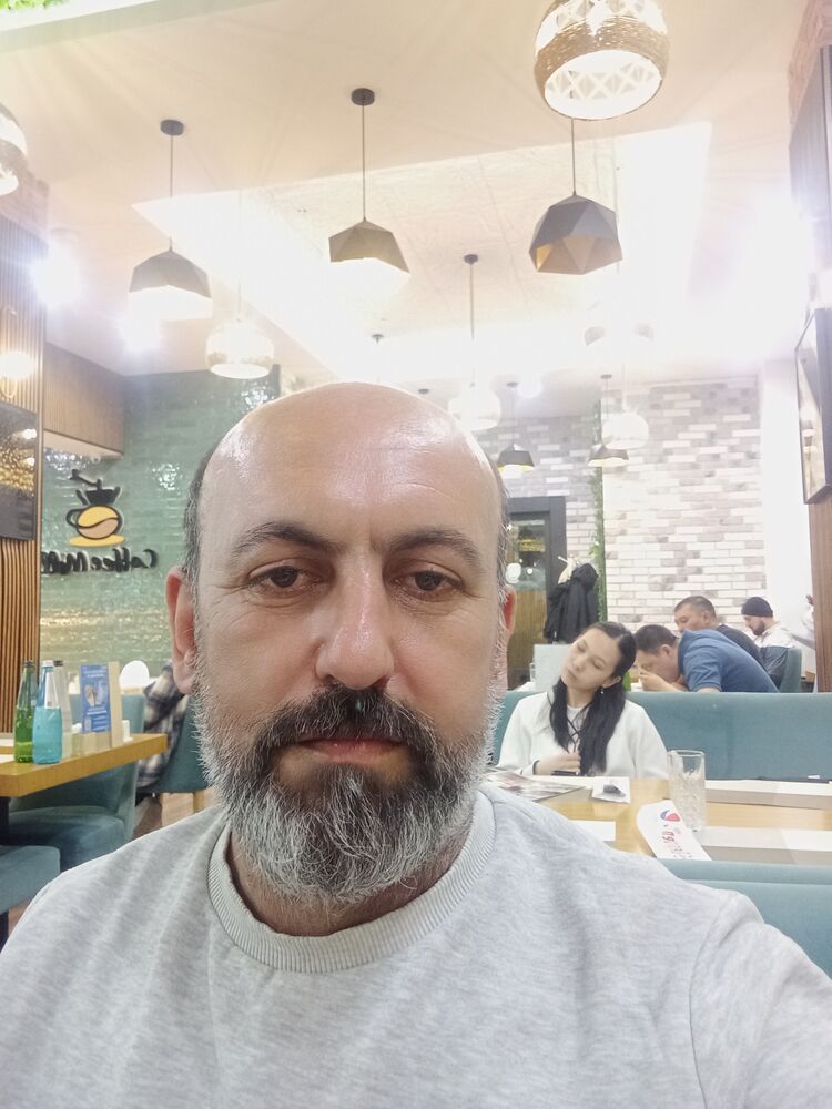  47570859  Yusuf, 44 ,    