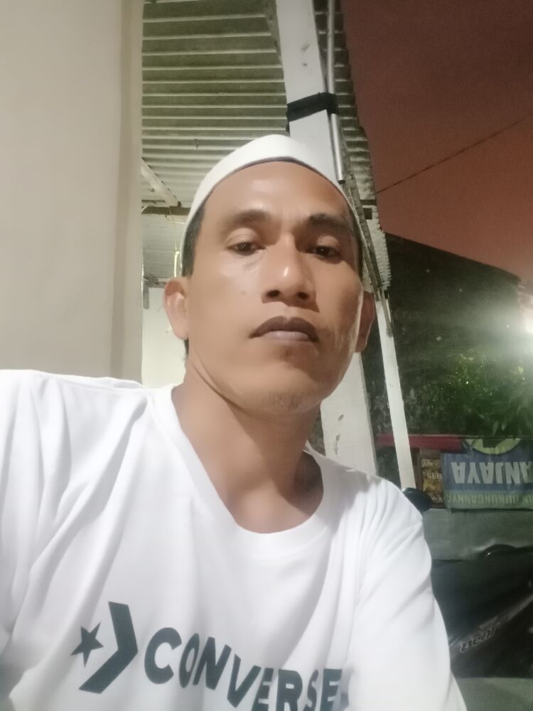  ,   Hidayat, 47 ,   ,   