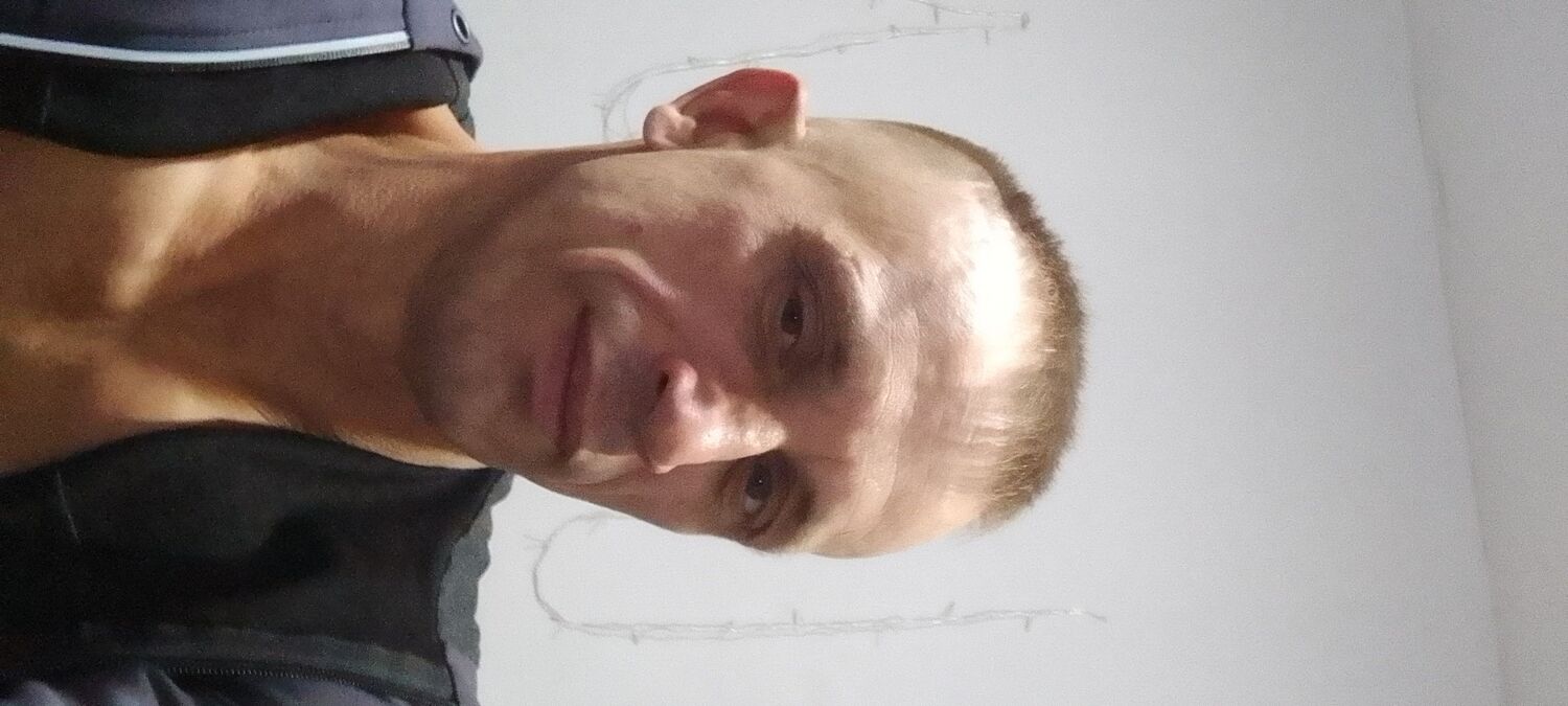  48702219  Aleks, 43 ,    