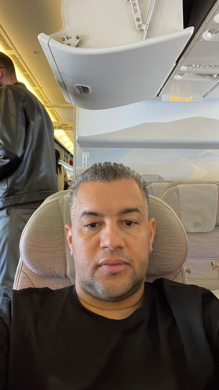  26568809  Fares, 41 ,    