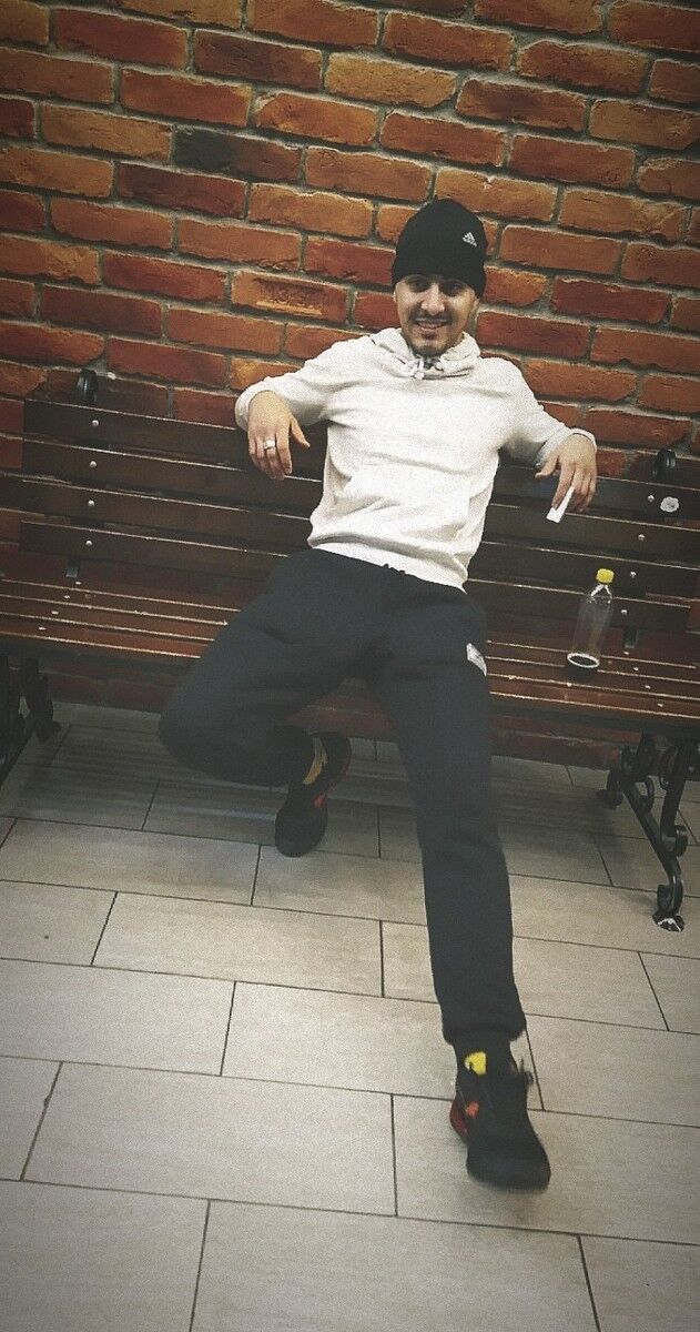  18952119  , 29 ,    -