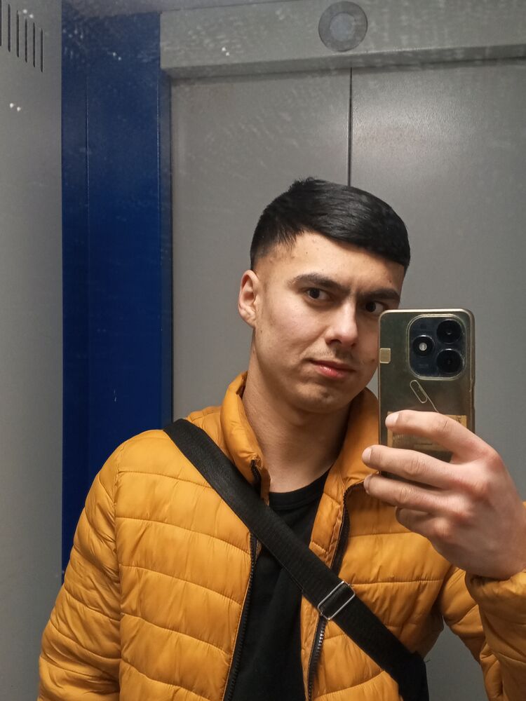  49938879  Jasurbek, 23 ,    