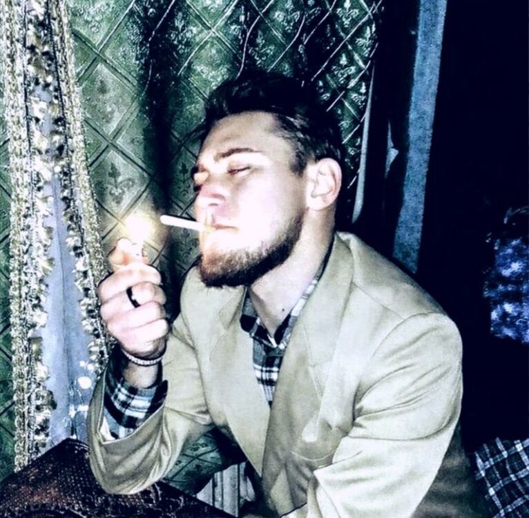  43172809  Dorian, 26 ,    