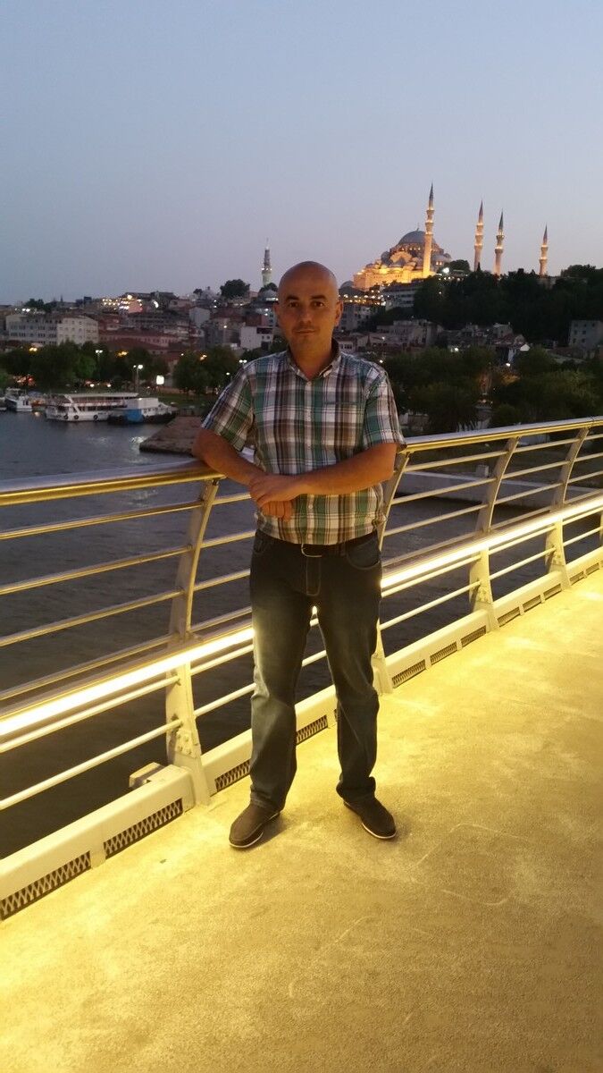  ,   Vuqar, 49 ,   ,   , c 
