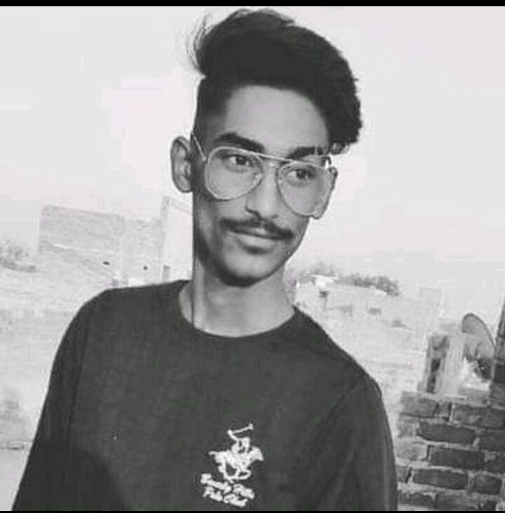  33803919  MAJID, 28 ,    Algiers