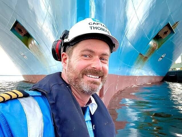  44468289  CaptineThoma, 49 ,    Biddeford
