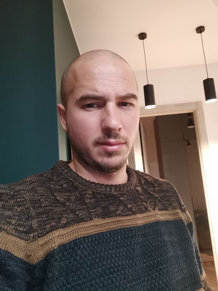  ,   Igor, 35 ,   ,   