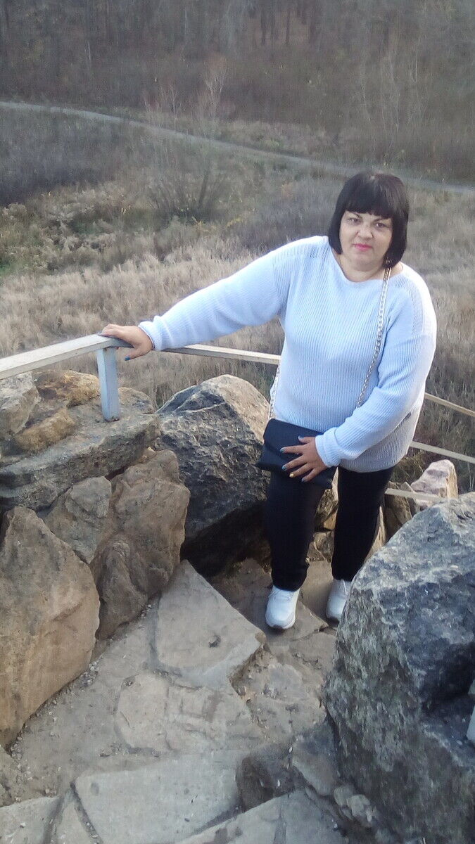  ,   Aliona, 47 ,   ,   , c 