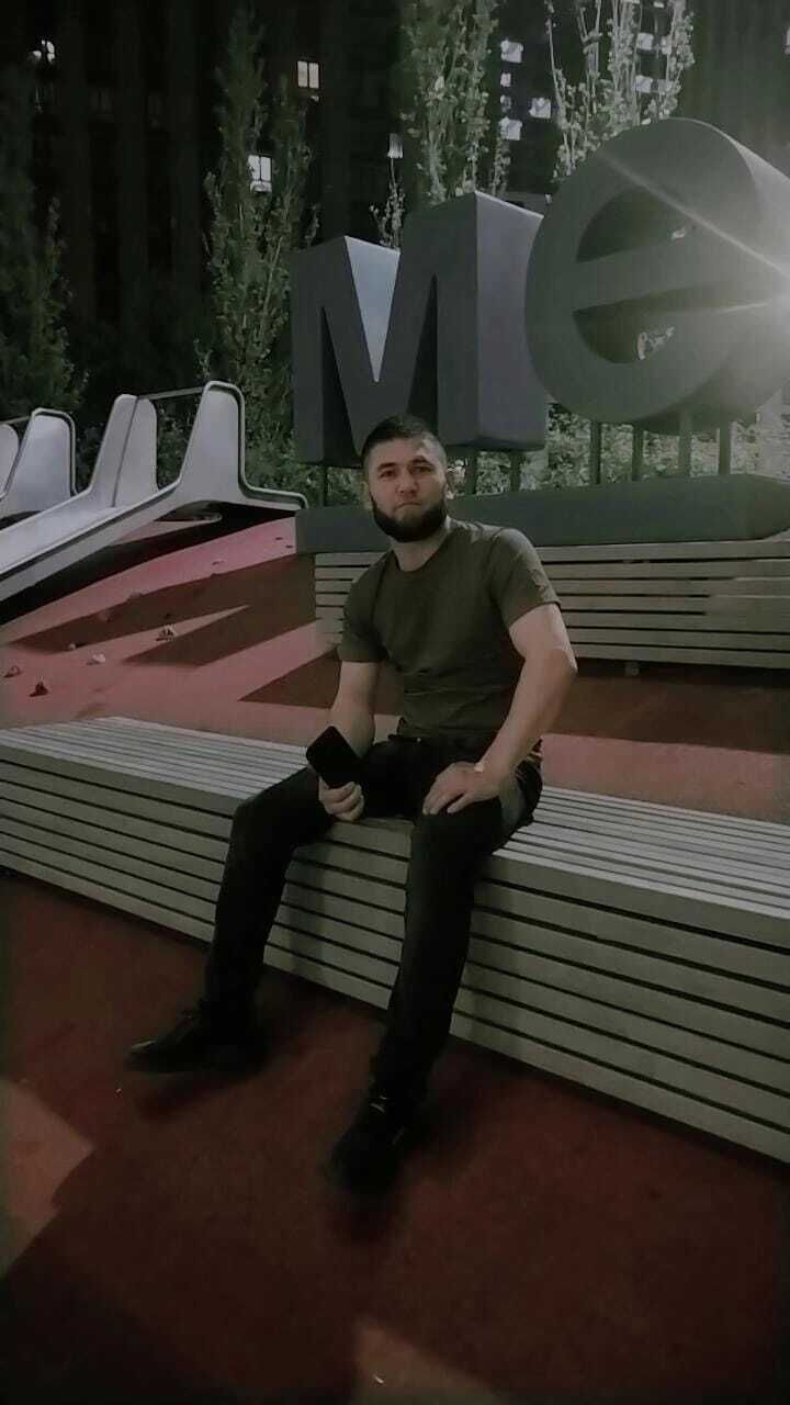  45224569  Xuraanbek, 39 ,    