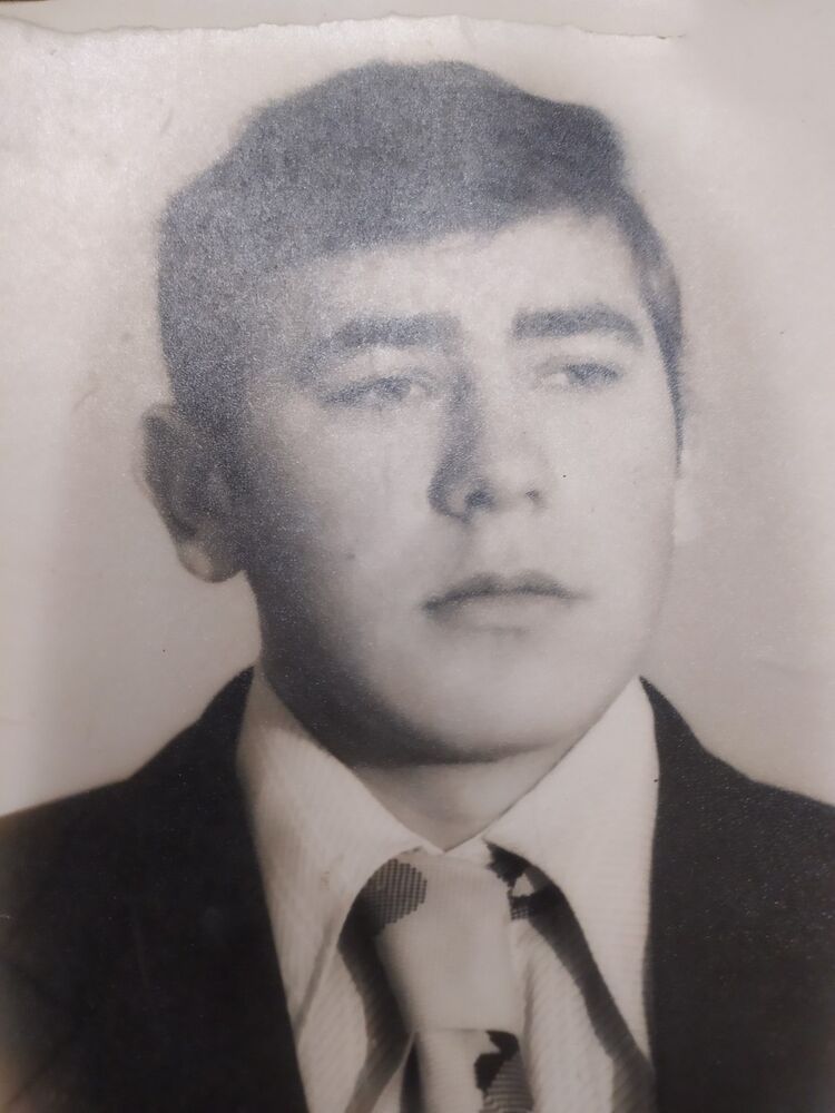  19730779  , 53 ,    