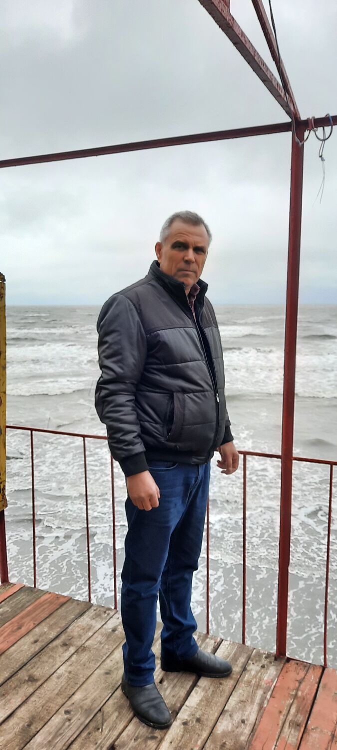  25628449  Sabir, 55 ,    