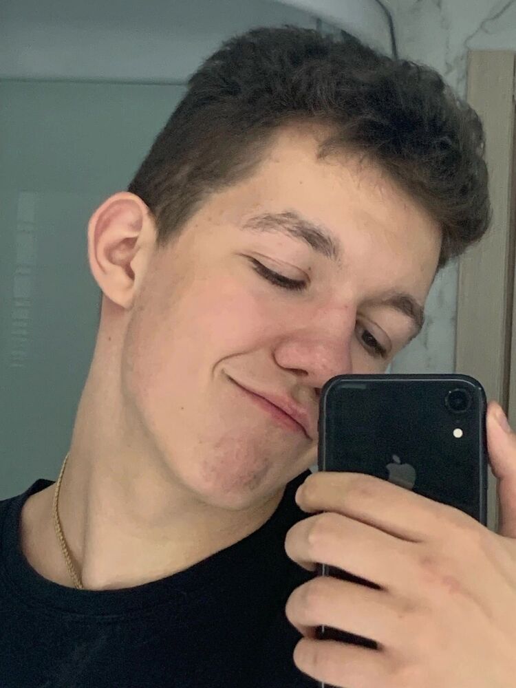  44556619  , 21 ,    