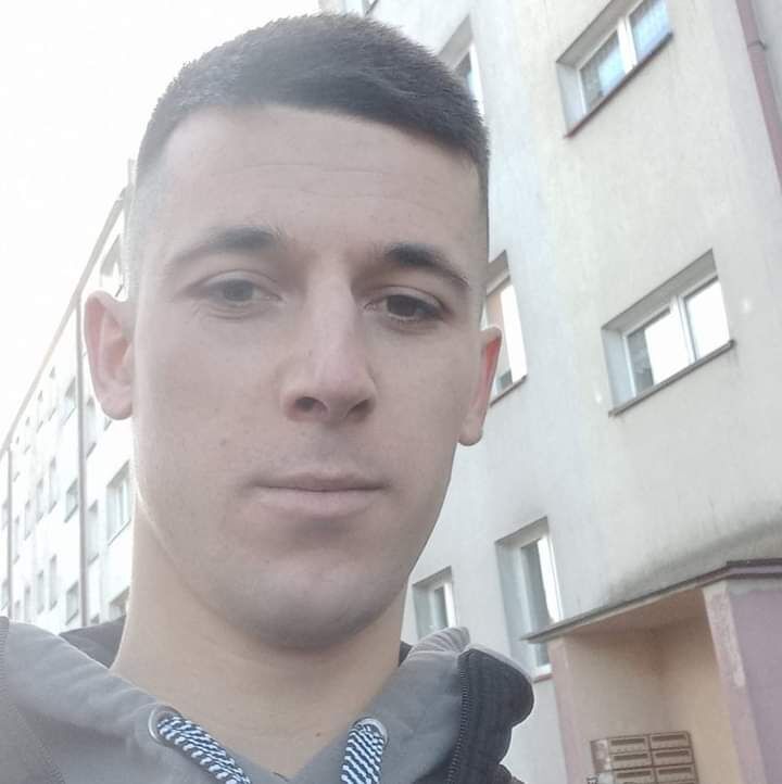  42258699  , 29 ,    