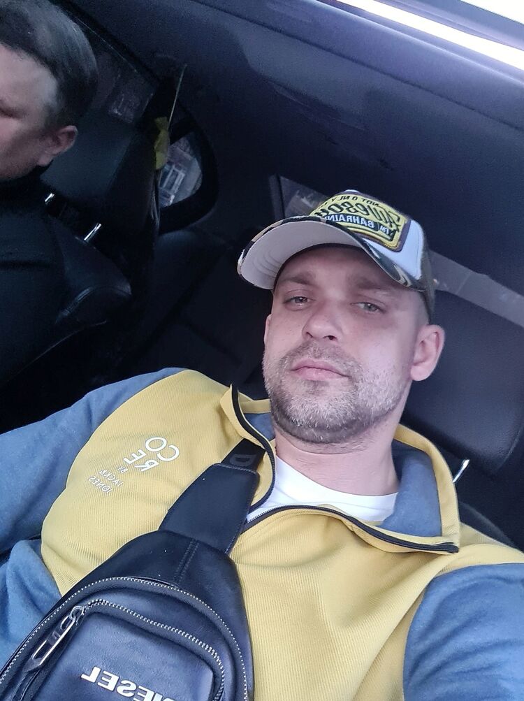  46859479  , 37 ,    