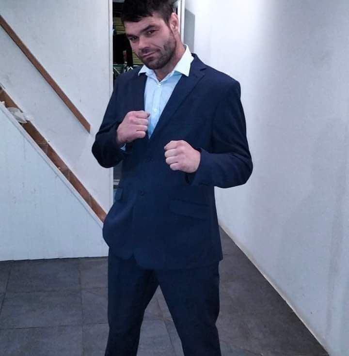  38623619  Dumitru, 36 ,    Soho