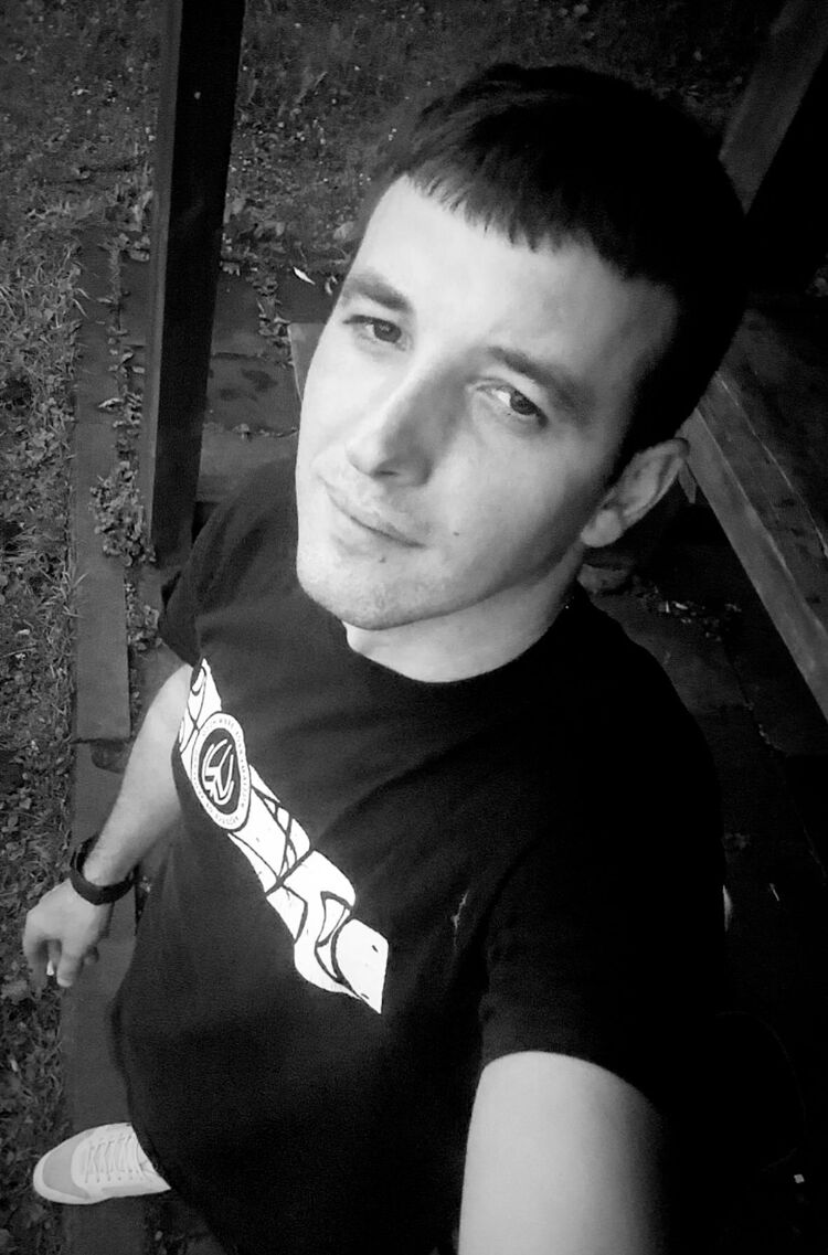  45844869  Vitalik, 38 ,    