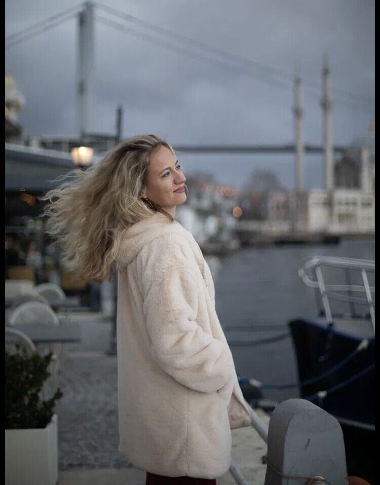  ,   Irina, 35 ,   ,   , c , 