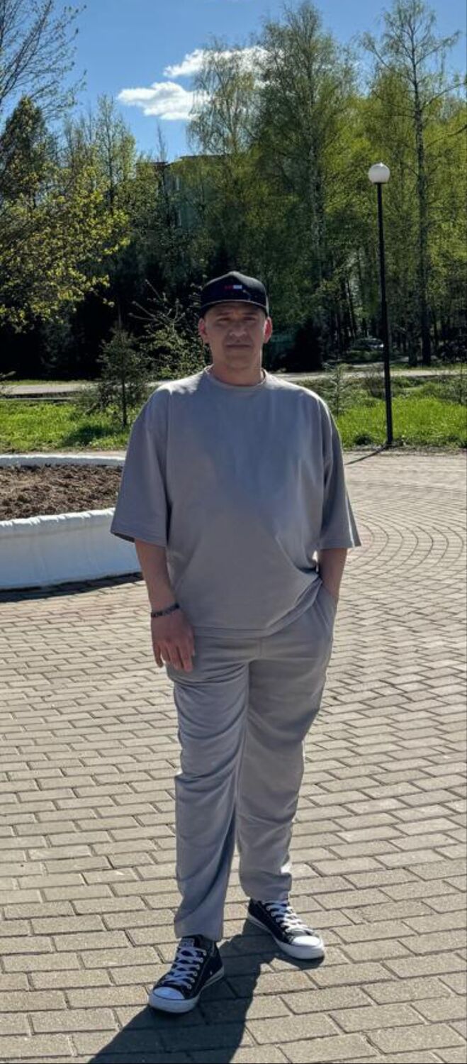  52102149  Ali, 42 ,    