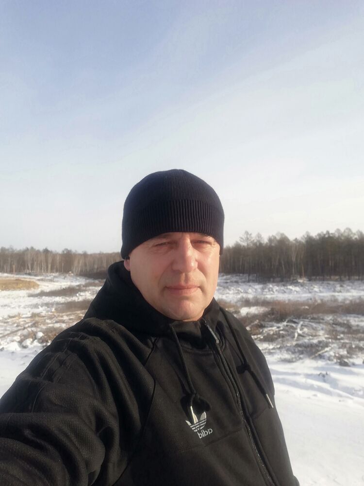  25261579  , 52 ,    