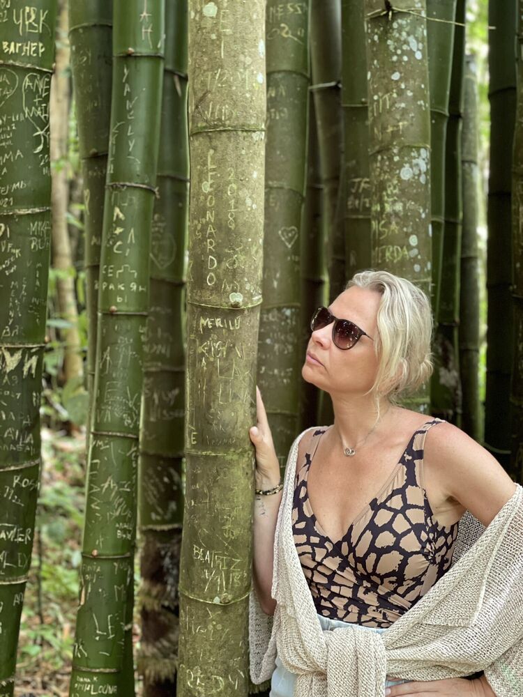  ,   Lena Moscow, 44 ,   ,   , c 