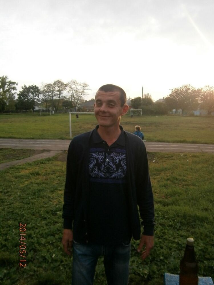  13779489  Denis, 35 ,    