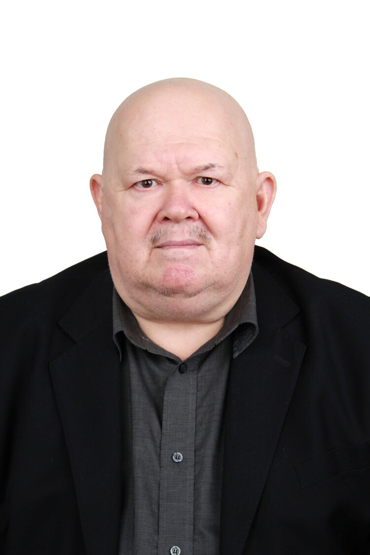  14502679  Vgmekhtiev, 74 ,    
