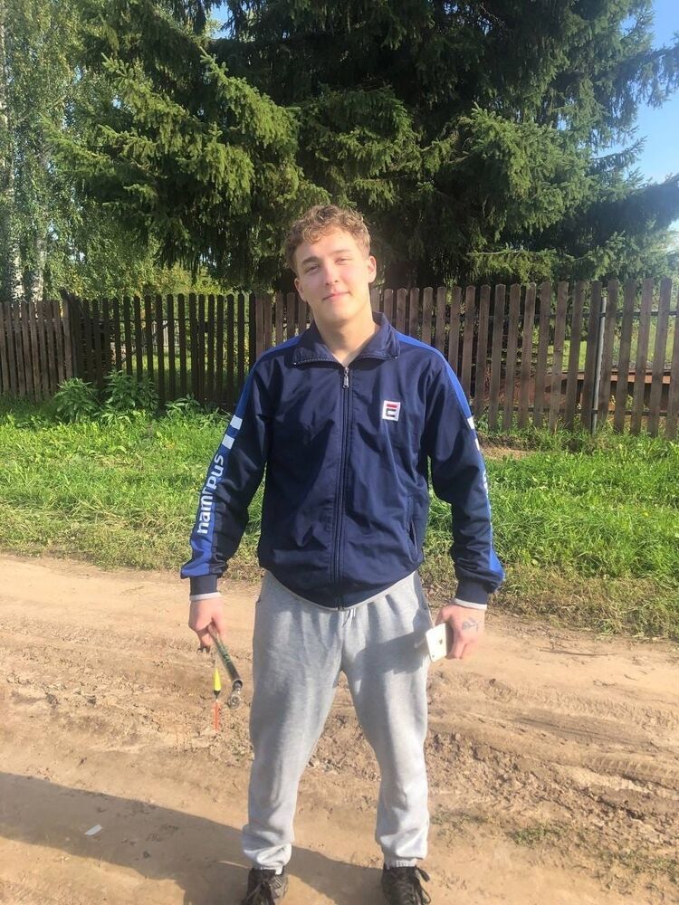  47041429  , 20 ,    