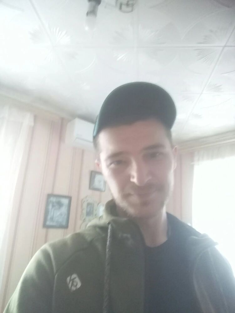  33138989  Osobo Opasen, 31 ,    