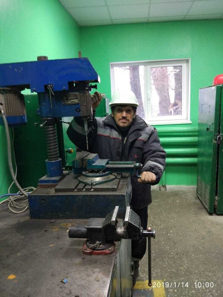  15666859  Andrey, 61 ,    