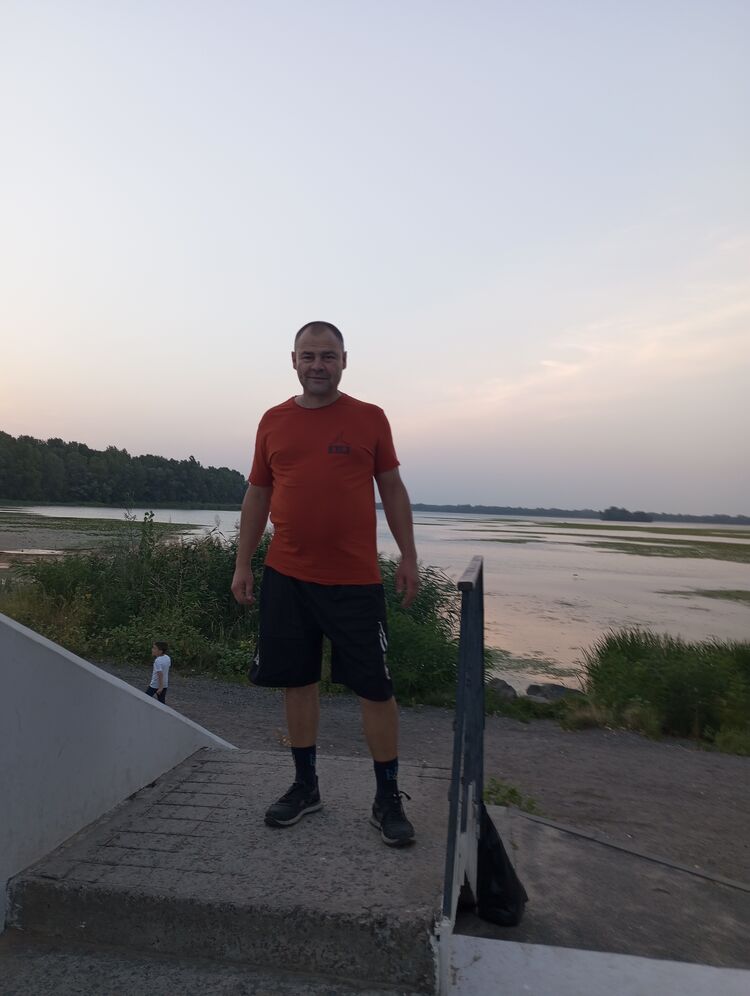  51173109  Sergii, 43 ,    