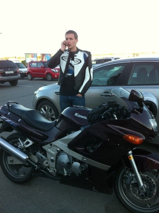  8105159  Slava, 38 ,    -