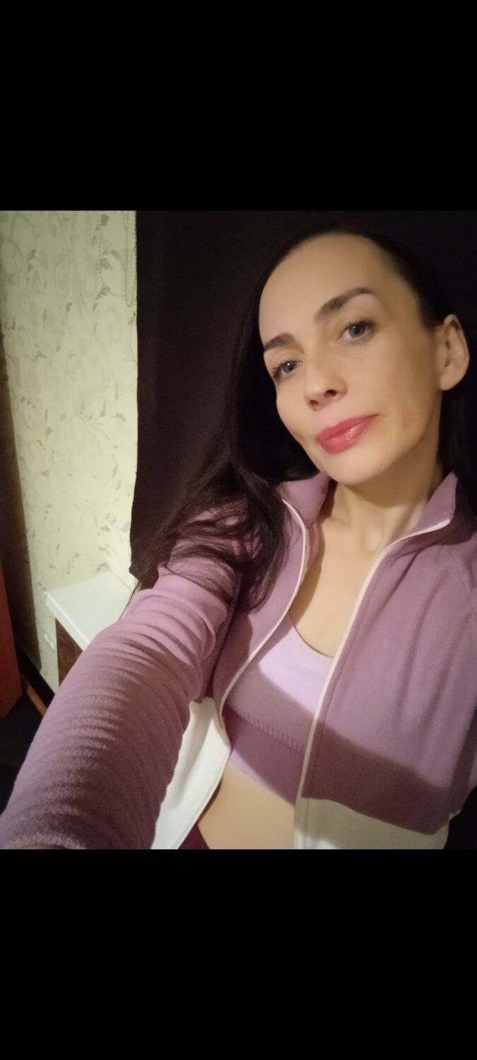  52471949  Irina, 42 ,    