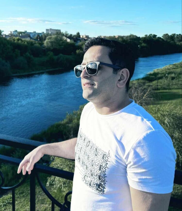  ,   Yalcin, 35 ,   ,   