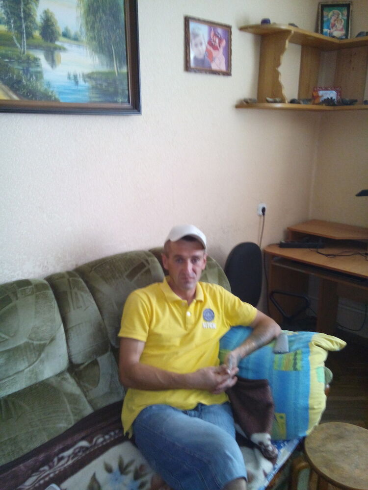  4558219  , 49 ,    