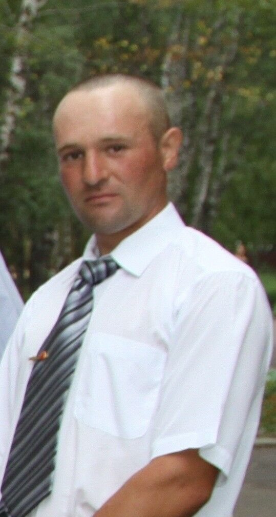 7074249  Ilmir, 42 ,    