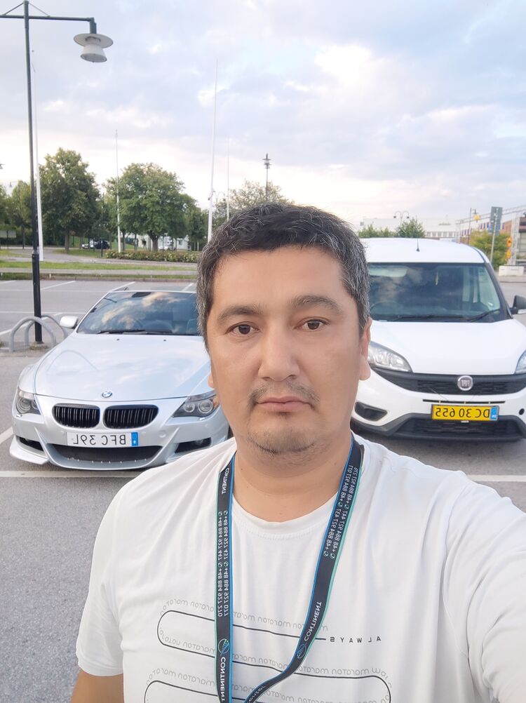 45361489  Zizo, 38 ,    Vallingby