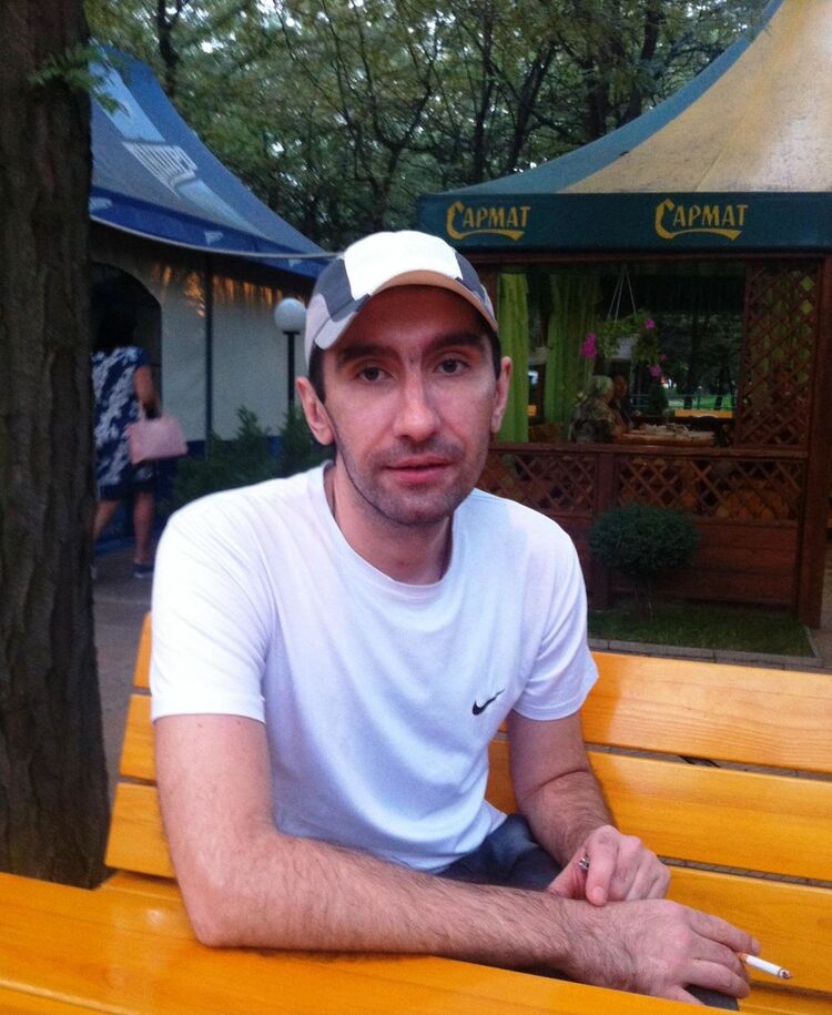 ,   Brunet, 43 ,   