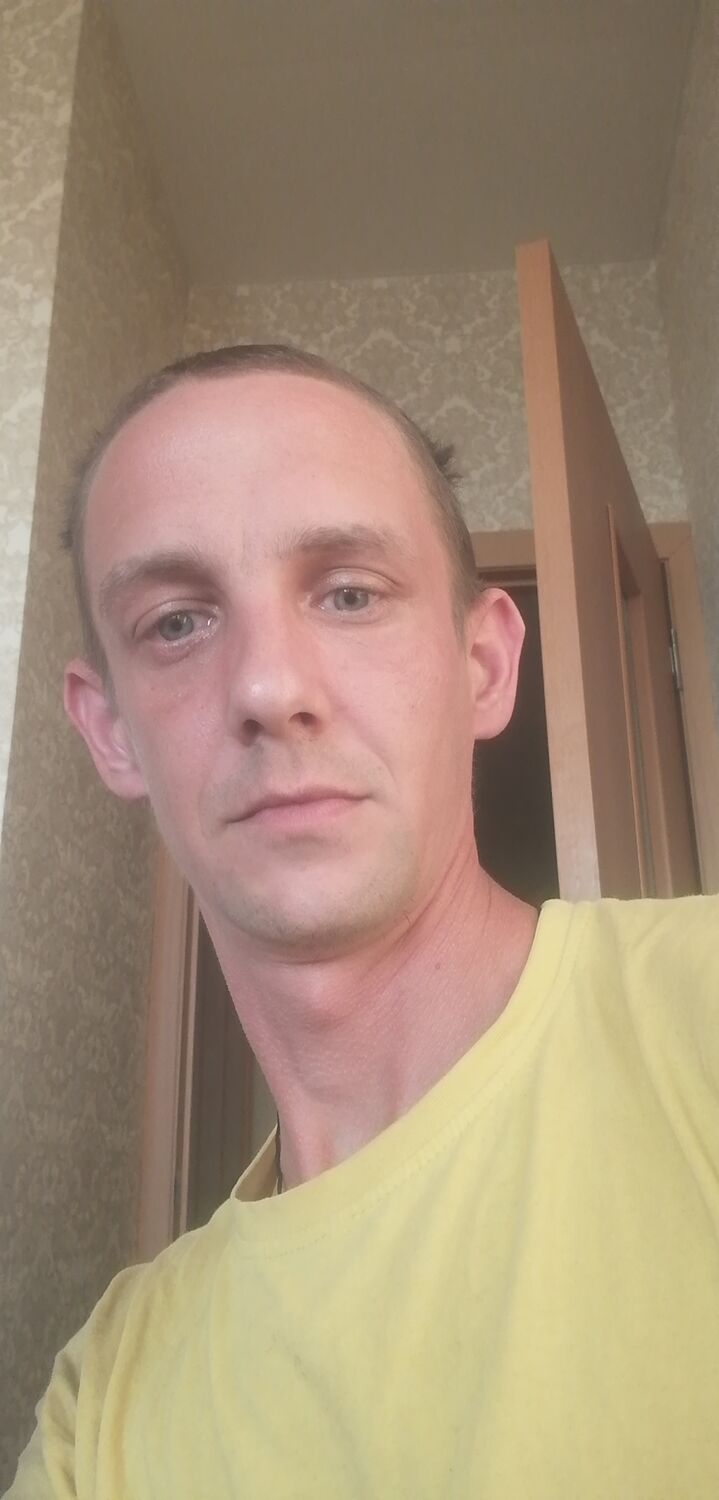  ,   Mikhail, 38 ,   ,   