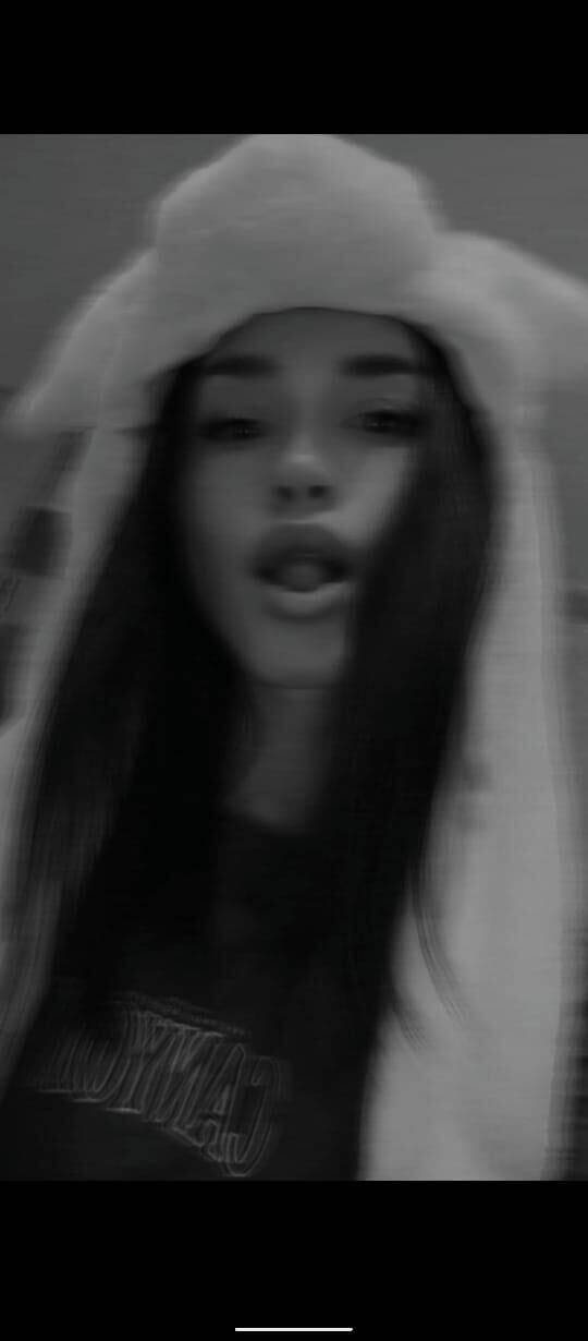  34764069  Yana, 27 ,    -