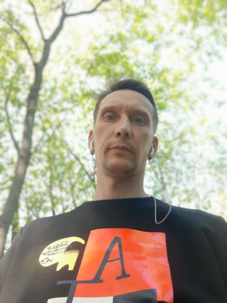  27495359  RexZon, 39 ,    