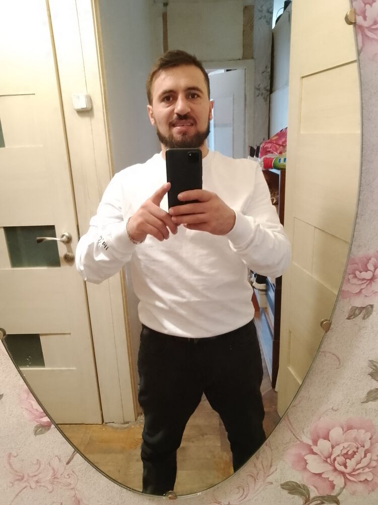  27714449  Wafo, 34 ,    